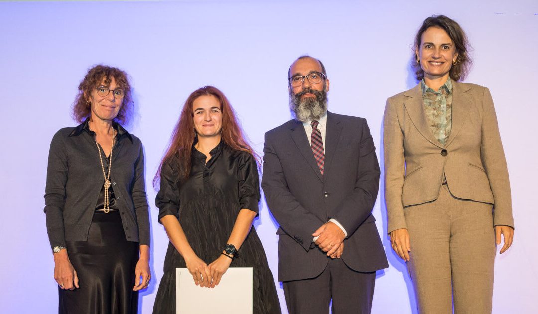 Tânia Casimiro receives award for her international publications